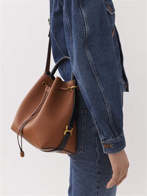 Marcie bucket bag in grained leather 